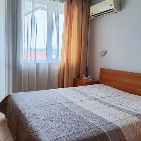 Sunny Hills Slăntjev Brjag